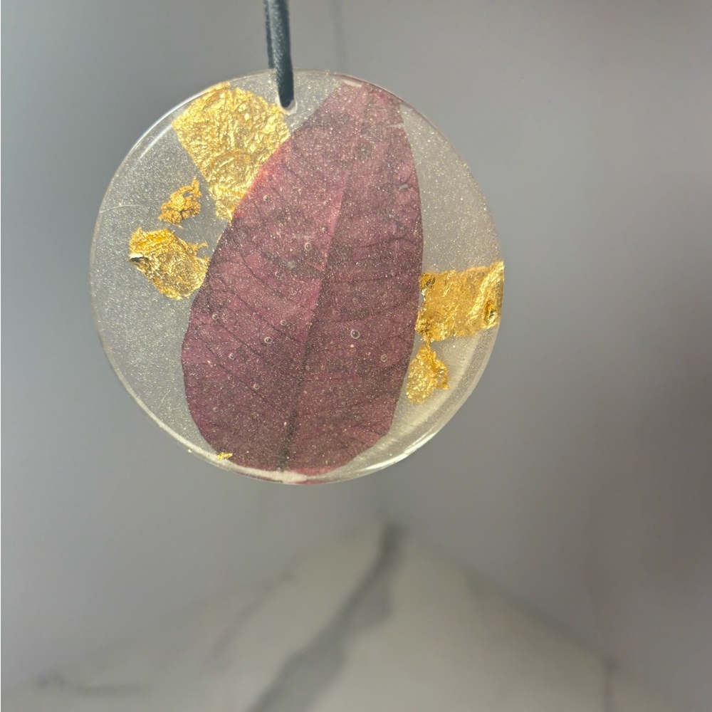 Handmade christmas/ wall ornament with real flowers